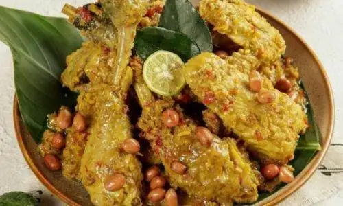 Ayam betutu khas jembrana