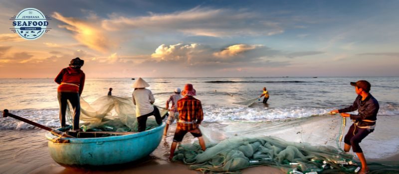 Kisah nelayan lokal dari laut ke pasar tradisional